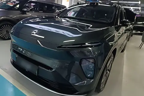 NIO ES8 2023