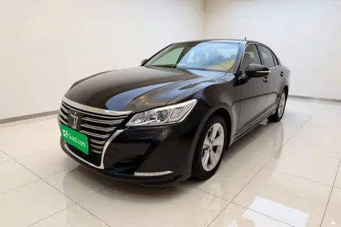 Toyota Crown 2017