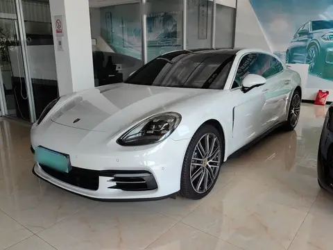 Porsche Panamera 2019