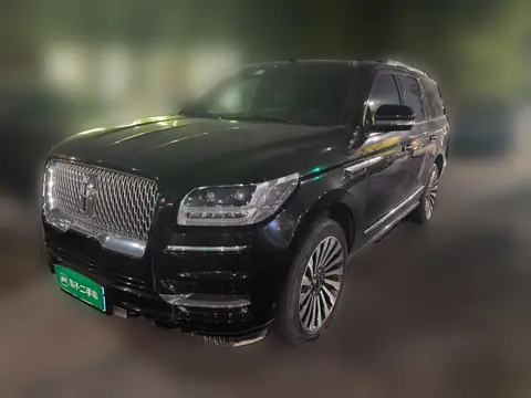 Lincoln Navigator 2021