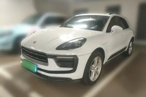 Porsche Macan 2022
