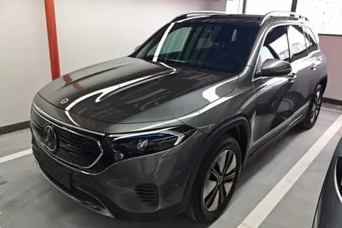 Mercedes-Benz EQB 2023