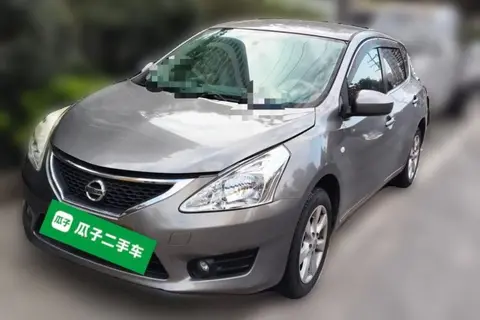Nissan Tiida 2013
