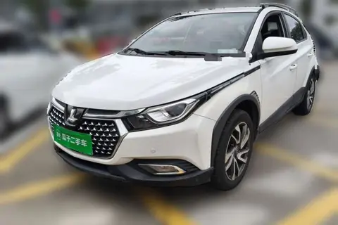 Luxgen U5 SUV 2017