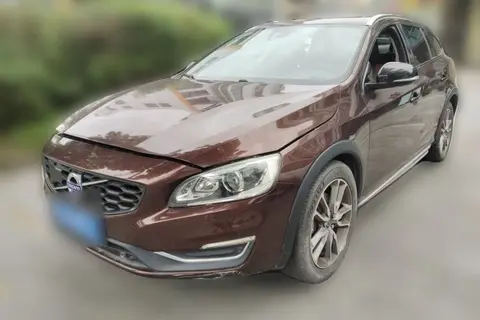 Volvo V60 2015