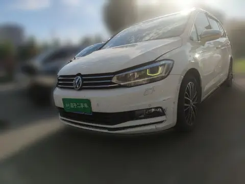 Volkswagen Touran 2016
