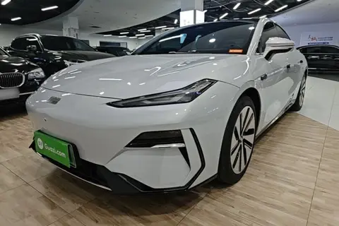 Geely E8 2024