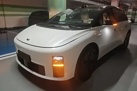 Li i6 2025