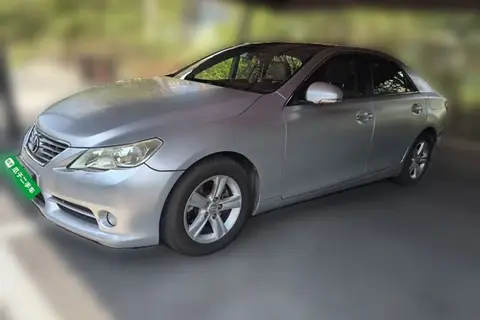 Toyota Reiz 2011