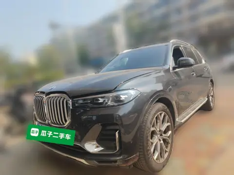 BMW X7 2021