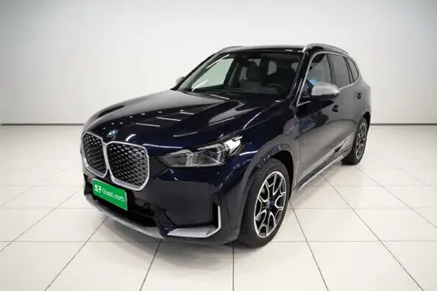 BMW iX1 2024