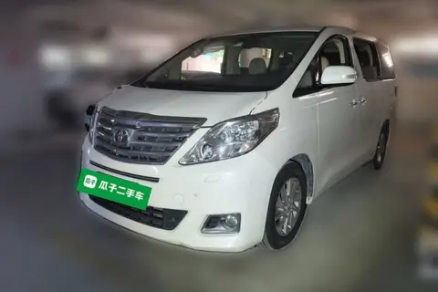 Toyota Alphard 2013