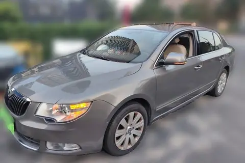 Skoda Superb 2012