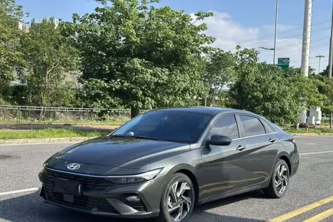Hyundai Elantra 2024