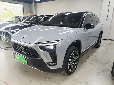 NIO ES8 2021