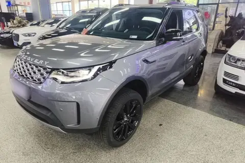 Land Rover Discovery 2023