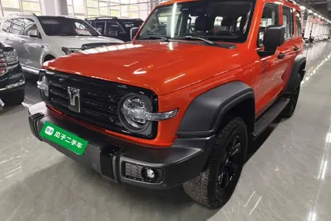 TANK 300 2025
