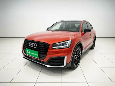 Audi Q2L 2019