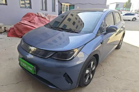 BYD Dolphin 2025