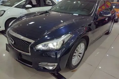 Infiniti Q70 2017