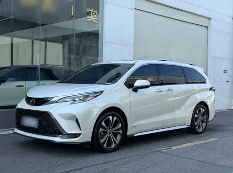 Toyota Granvia 2024