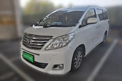 Toyota Alphard 2012