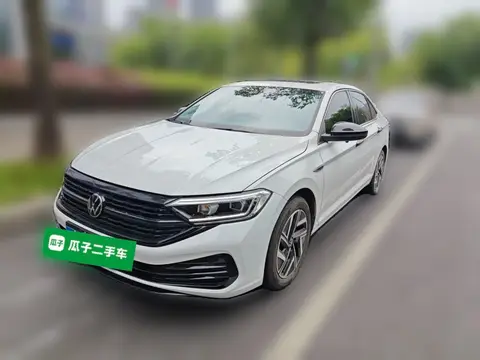 Volkswagen Sagitar 2024