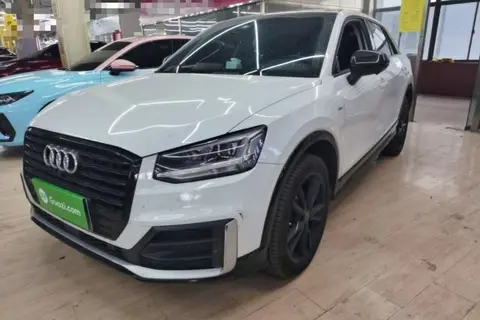 Audi Q2L 2021