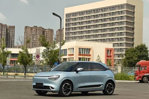 Dongfeng Nammi 01 2024