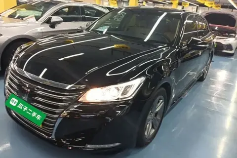 Toyota Crown 2016