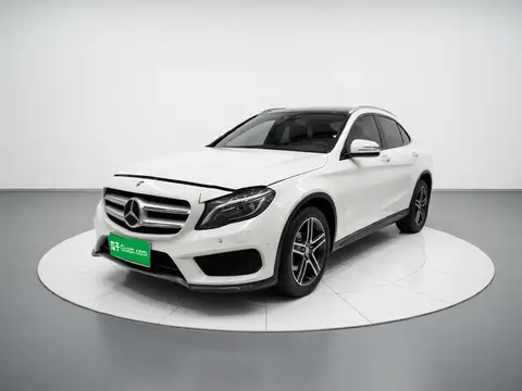 Mercedes-Benz GLA 2015