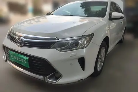 Toyota Camry 2015