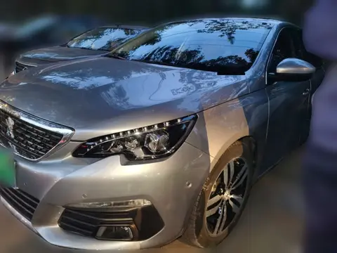 Peugeot 308 2016