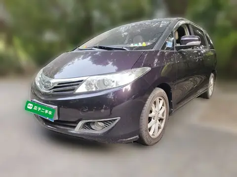 BYD M6 2016